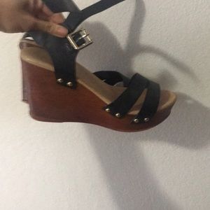 Aldo wedges